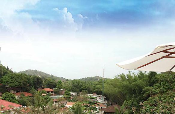 Grand Thekkady Hotel Kumily Екстериор снимка