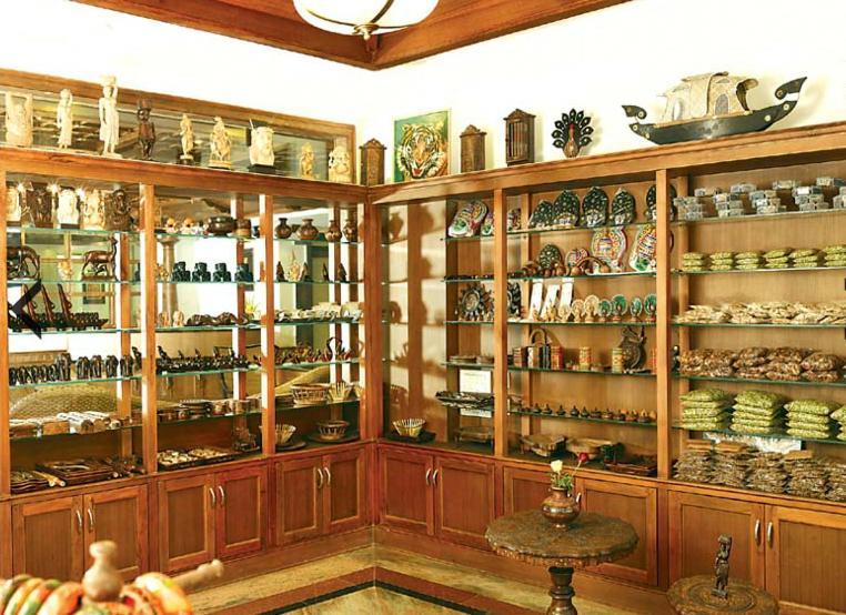 Grand Thekkady Hotel Kumily Екстериор снимка