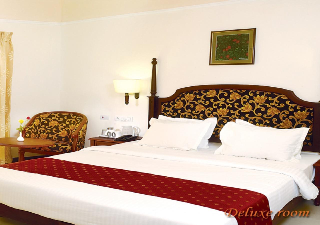 Grand Thekkady Hotel Kumily Екстериор снимка