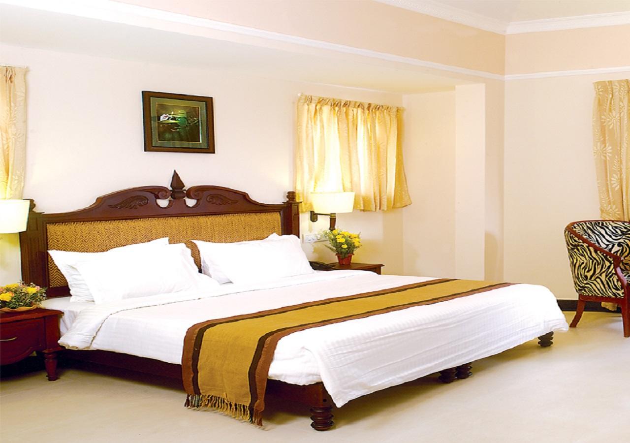 Grand Thekkady Hotel Kumily Екстериор снимка