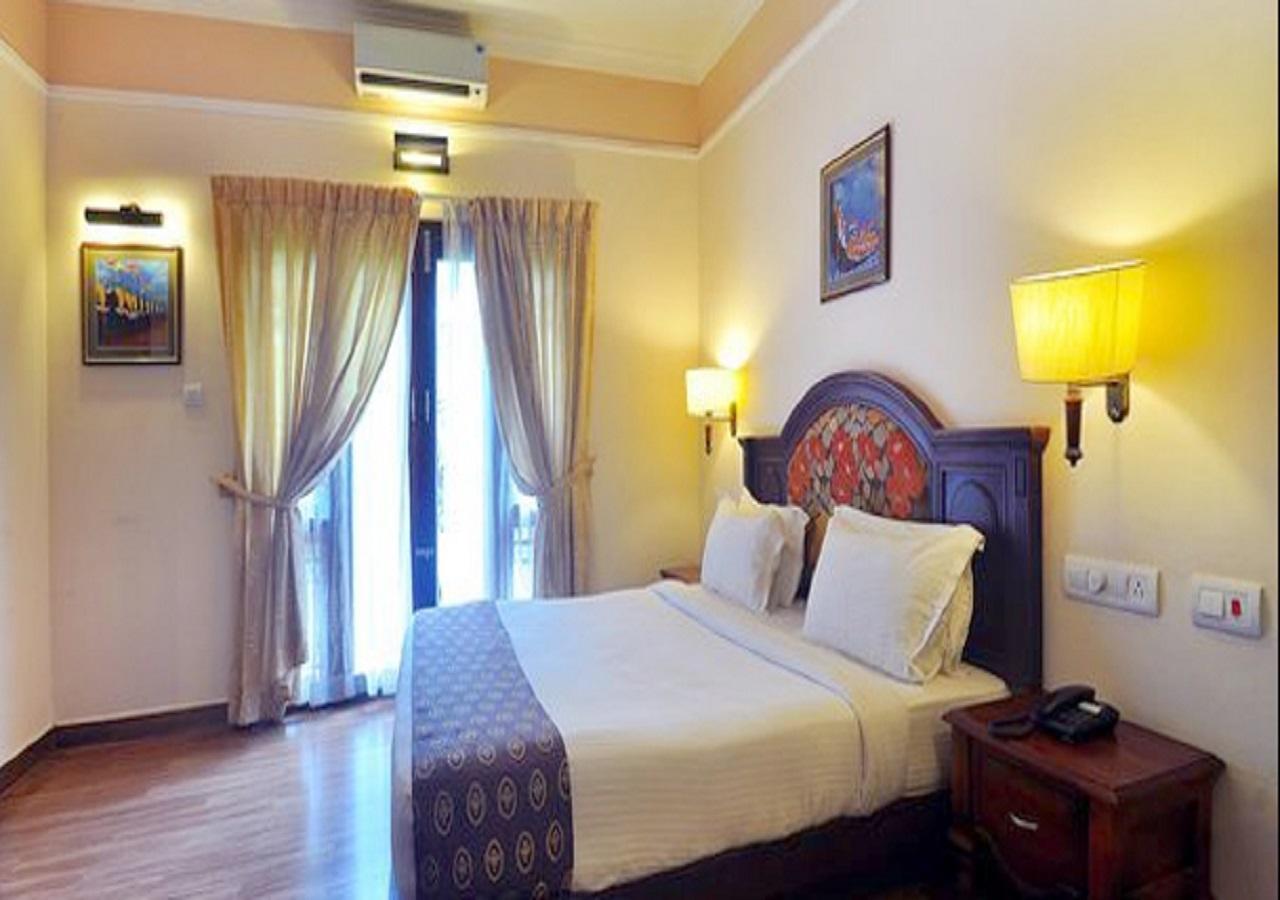 Grand Thekkady Hotel Kumily Екстериор снимка