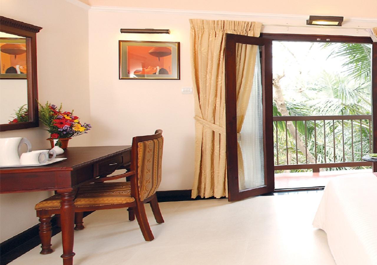 Grand Thekkady Hotel Kumily Екстериор снимка