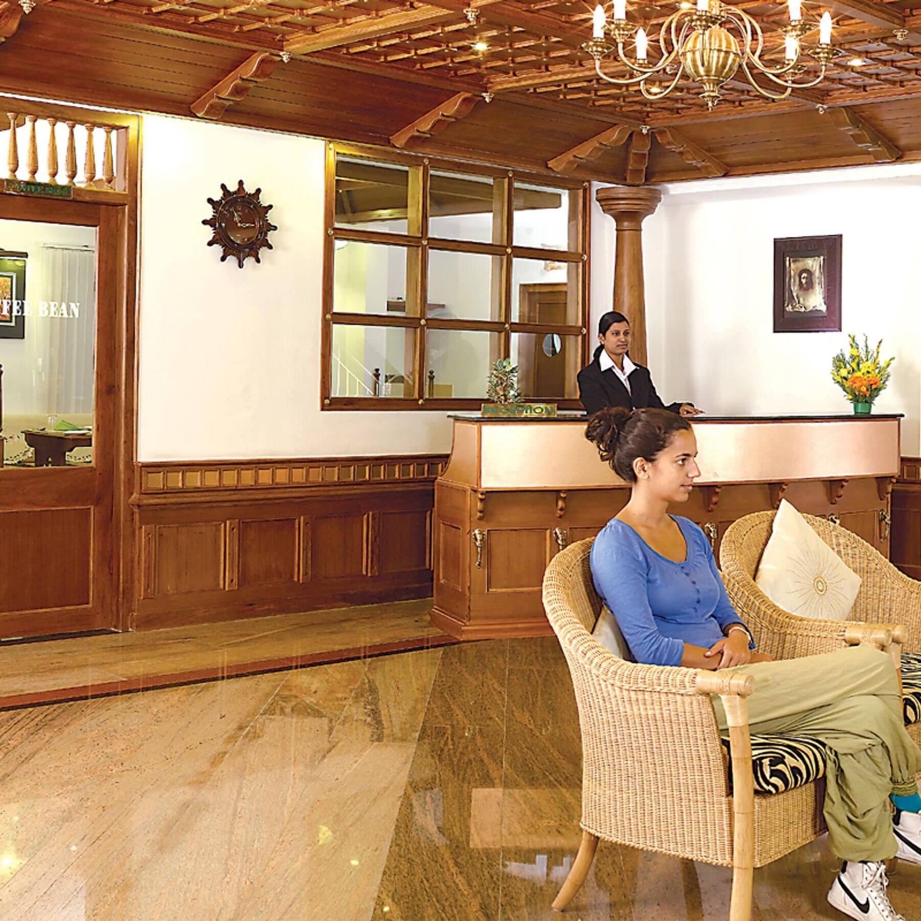 Grand Thekkady Hotel Kumily Екстериор снимка