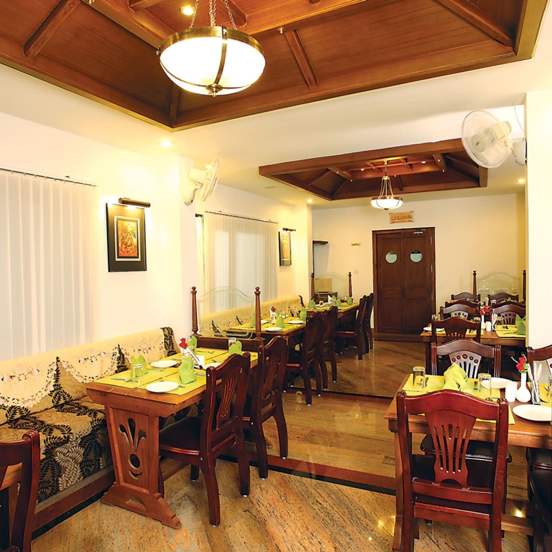 Grand Thekkady Hotel Kumily Екстериор снимка