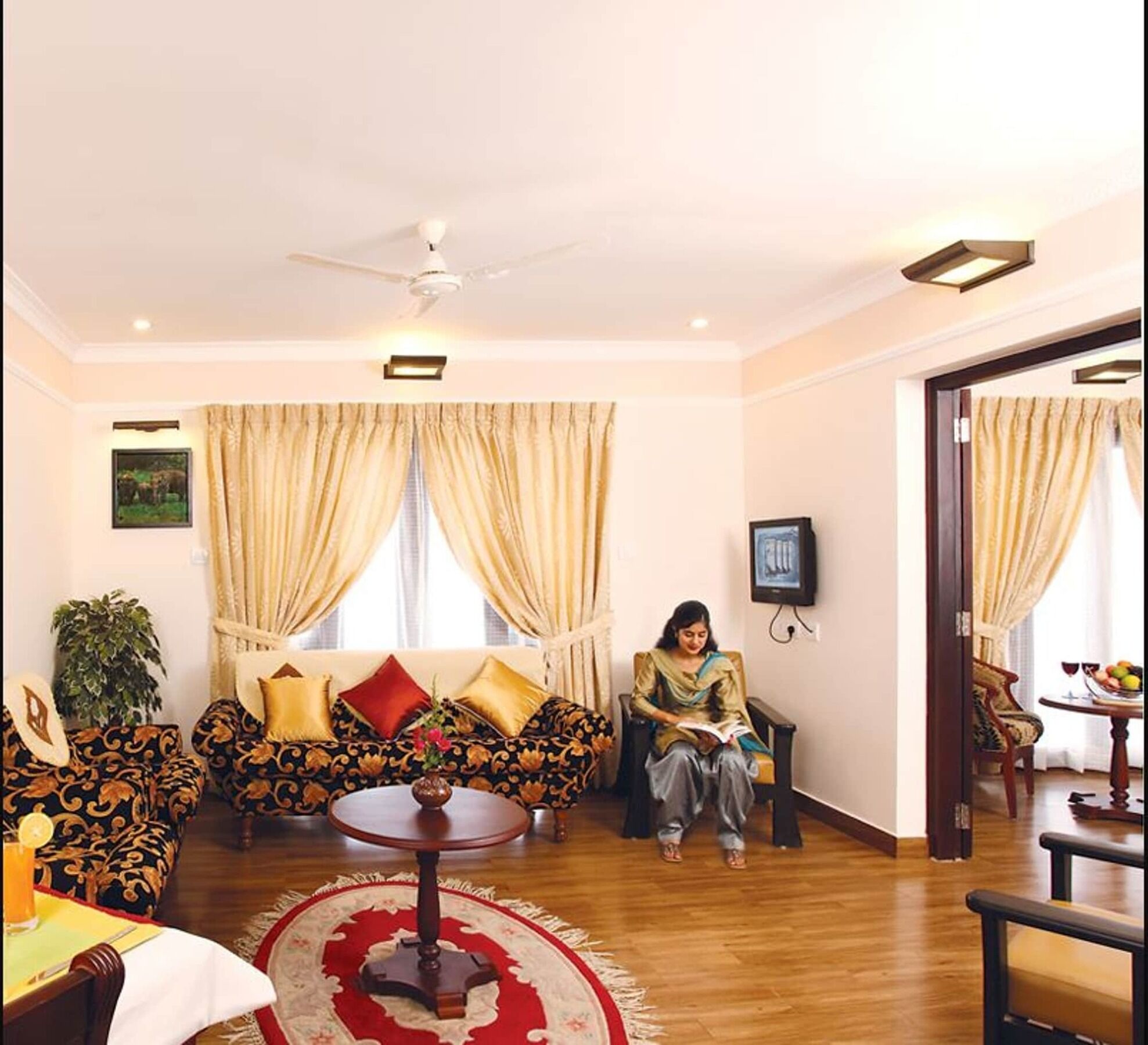 Grand Thekkady Hotel Kumily Екстериор снимка
